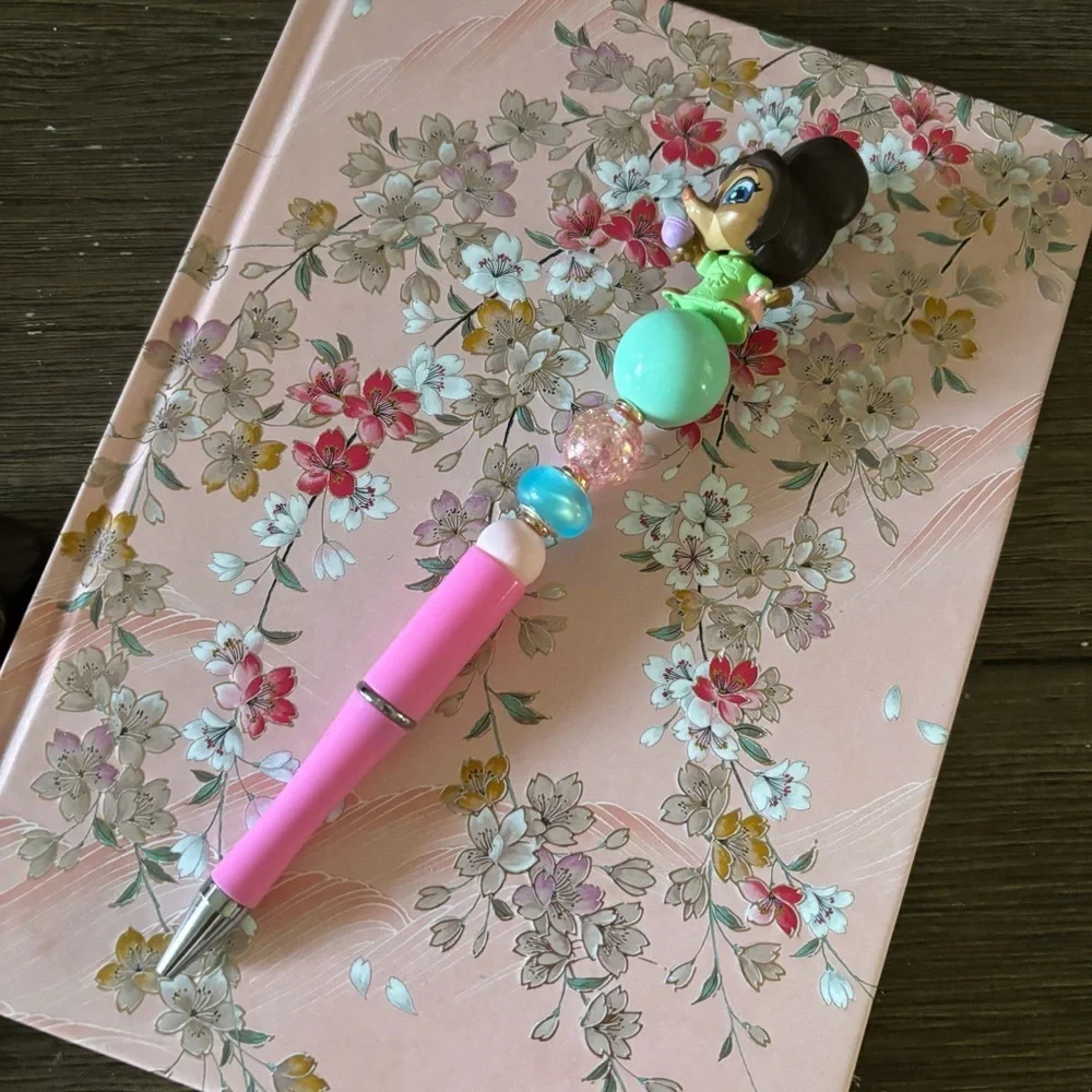 Disney Doorables: Zootopia: Fru Fru tea handmade beaded pen - Picture 2 of 3